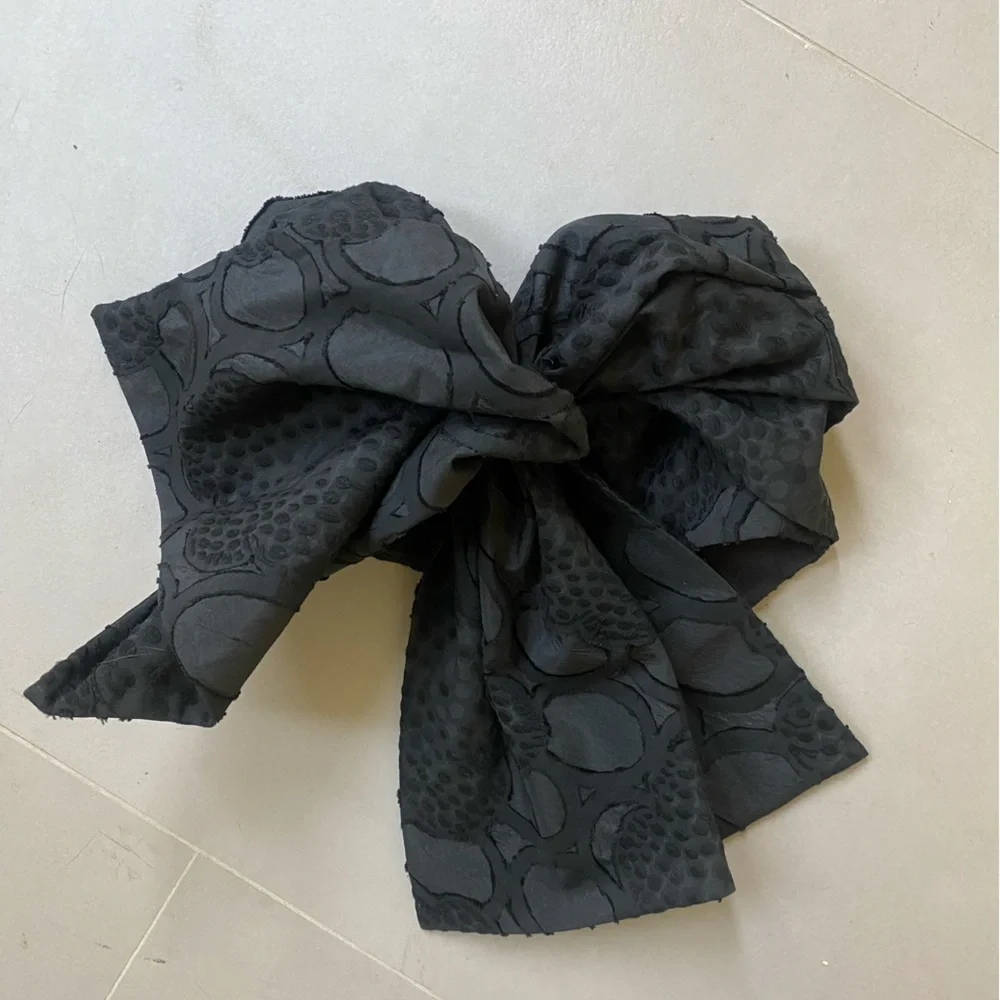 Cameo Collective Invert Top - Picture 5 of 8